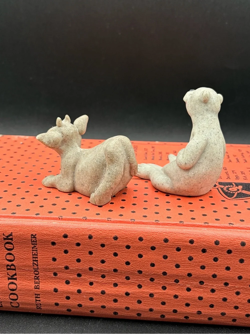Vintage Set Of 2 Quarry Critters Oprah The Otter And Chance The Cow Retired